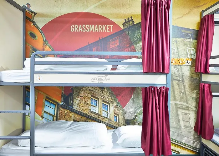 St Christopher's - Old Town Hostel *