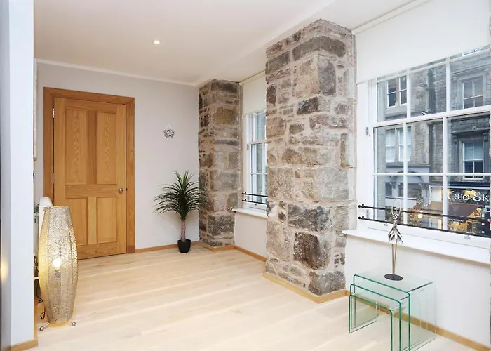 Joivy Elegant At The Heart Of The Royal Mile Daire Edinburgh