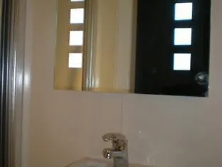 Hotell The Guards Edinburg