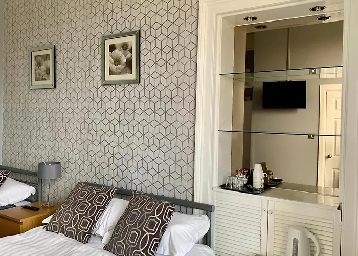 诺森伯兰酒店 3*