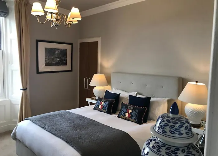 Martins Pensionat Edinburg