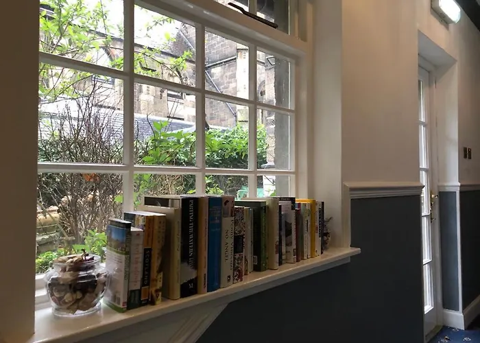 בית הארחה West End