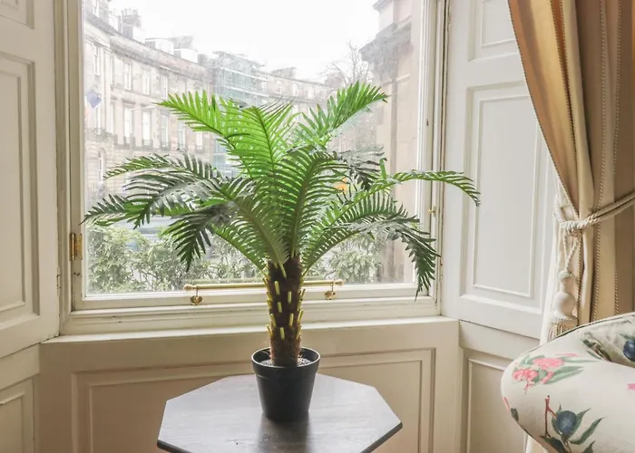 דירה 3 Lynedoch Place *