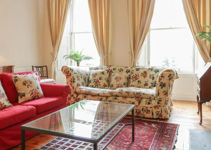 3 Lynedoch Place דירה אדינבורו