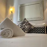 Aparthotel Quartermile Serviced *