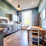 Joivy Bright & Spacious In Stockbridge * Edinburgh