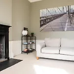 Joivy Bright & Spacious In Stockbridge Edinburgh