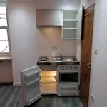 Apartmanhotel Crosskeys 双金匙公寓 *