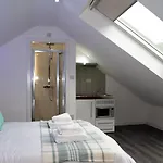 Crosskeys 双金匙公寓 Apartmanhotel Edinburgh