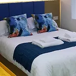 Crosskeys 双金匙公寓 Apartmanhotel *