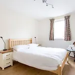 Lejlighed Dicksonfield - Modern 2 Bed, 2 Bath Close To Centre *