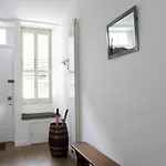 Quiet Ground Floor Mews Flat And Parking إدنبرة