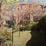 The Cosy Courtyard * Edinburgh