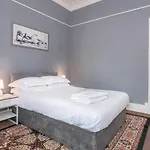 The Victorian - 3 Bedroom *