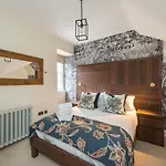 The Crichton By National Trust Scotland アパート