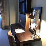 Hotel The Parliament House 3*