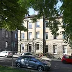 Joivy Fantastic New Town Flat With Shared Garden * Edimburgo