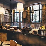 The On The Mile 4* Edinburgh