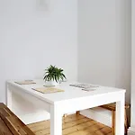 Stylish Centre - D Terrace شقة
