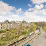 Designer Urban Apartment With City Terrace Daire Edinburgh