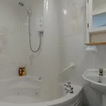 Stylish Flat In With Private Garden