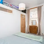 Pass The Keys Renovated 2bed Flat In Quiet Area Near The Meadows 에든버러