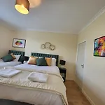 4 Bedrooms By Sensational Short Lets & Serviced Daire