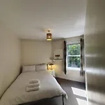 Апартаменты 3 Bedrooms Flat In Central Old Town , Grassmarket Heart Of Flat Sleeps 6 , Eh1