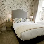 Nira Caledonia 4* Edinburgh