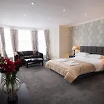 Hotel apartamentowy Palmerston 4*