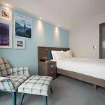 Hampton By Hilton West End 3*