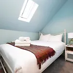 Joivy Inviting Flat At The Heart Of