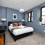 Апартаменты Joivy Stylish Flat In New Town Эдинбург