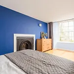 דירה 2br New Town Garden אדינבורו