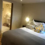 Private Parking 2 Bed 2 Bath Daire