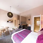 The Spires 3*