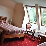 Corstorphine Hotel 3*