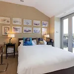 Daire Joivy Beautiful Penthouse With Terrace & Jacuzzi *