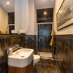 Joivy Beautiful Penthouse With Terrace & Jacuzzi *