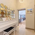 Joivy Beautiful Penthouse With Terrace & Jacuzzi Edinburgh