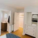 Luxury Modern 3 Bedroom In Centre *