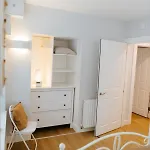 Luxury Modern 3 Bedroom In Centre *