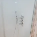 Luxury Modern 3 Bedroom In Centre