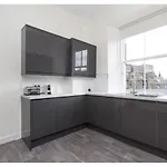 Joivy Central Edinburgh 4-Bed Home * Edinburgh