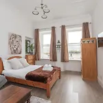 Gæstehus Spacious Ensuite In City Centre - Excellent Location