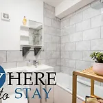 شقة Lovely Modern At The Shore *