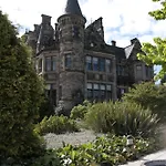 Summer At The Of Edimburgo