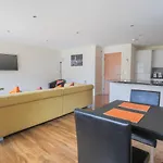 Stylish Modern Newly Built 15 Min From Centre