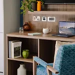 Heeton Concept Queen Street