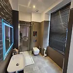 Séjour chez l'habitant Luxury Family With Private Bathroom In The Heart Of